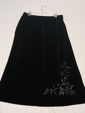 Black Velvet Amica Embroidered Skirt Large Made In USA